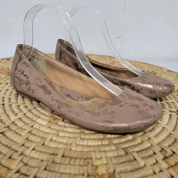 Boc Born Batik Rose Gold Floral Lace Ballet Flats Size 8 - Picture 2 of 7